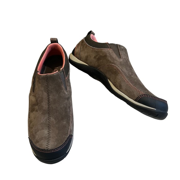 L.L. Bean Split Toe Slip On Suede Mule - Picture 11 of 13